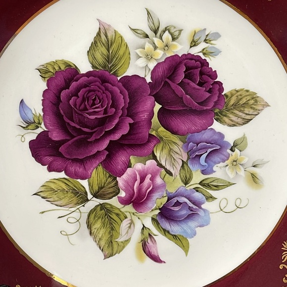 Weatherby Royal Falcon Roses Floral Design Plate Gold Patterned Rim England - Picture 2 of 11